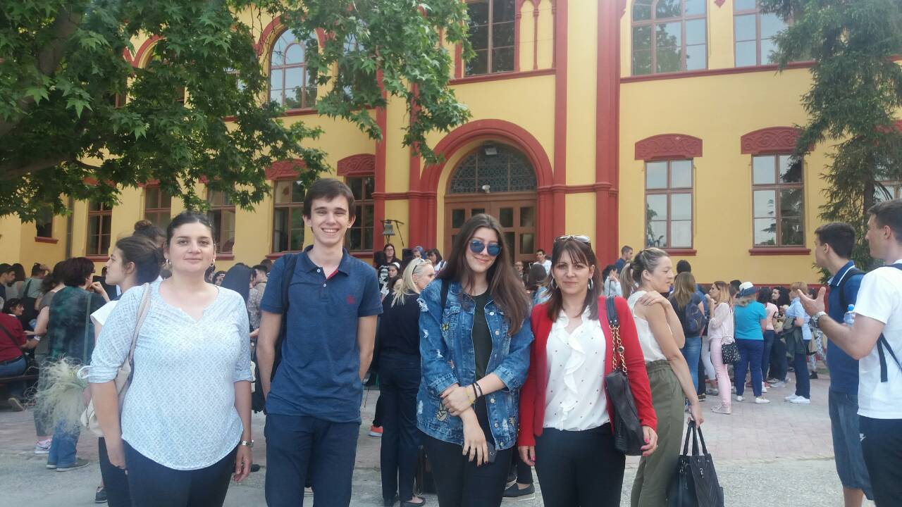 IMG-c3dd3b8cc533a3d232b6c12a82ed2d36-V